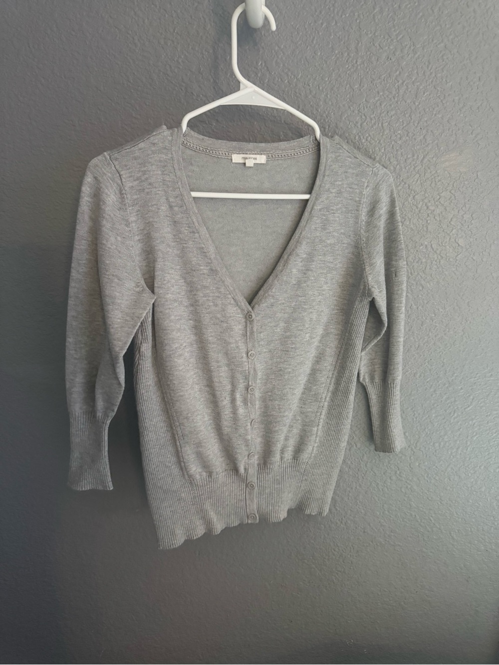 Maurice's Light Gray V-Neck Button-Front Women's Cardigan Sweater